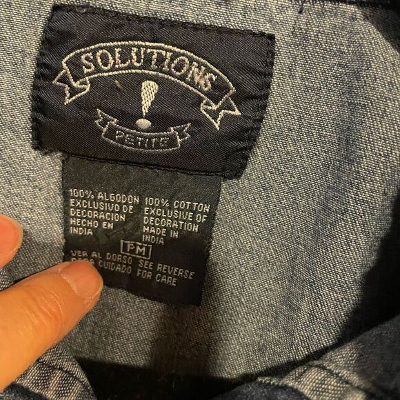 Solutions Christmas Embroidery Cat Jean Shirt Women’s PM - Picture 2 of 15